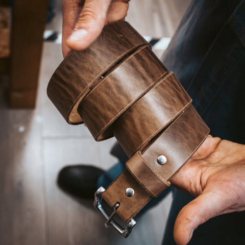 THE IMPORTANCE OF LEATHER BELTS IN POPULAR CULTURE: A FASHIONABLE FASCINATION